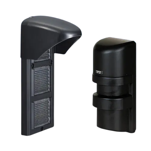 Up to 11m Outdoor / 15m Indoor